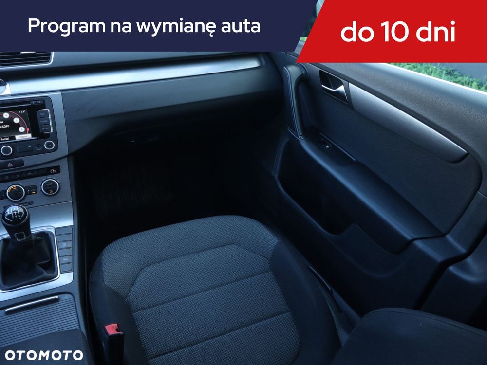 Volkswagen Passat Variant - 10