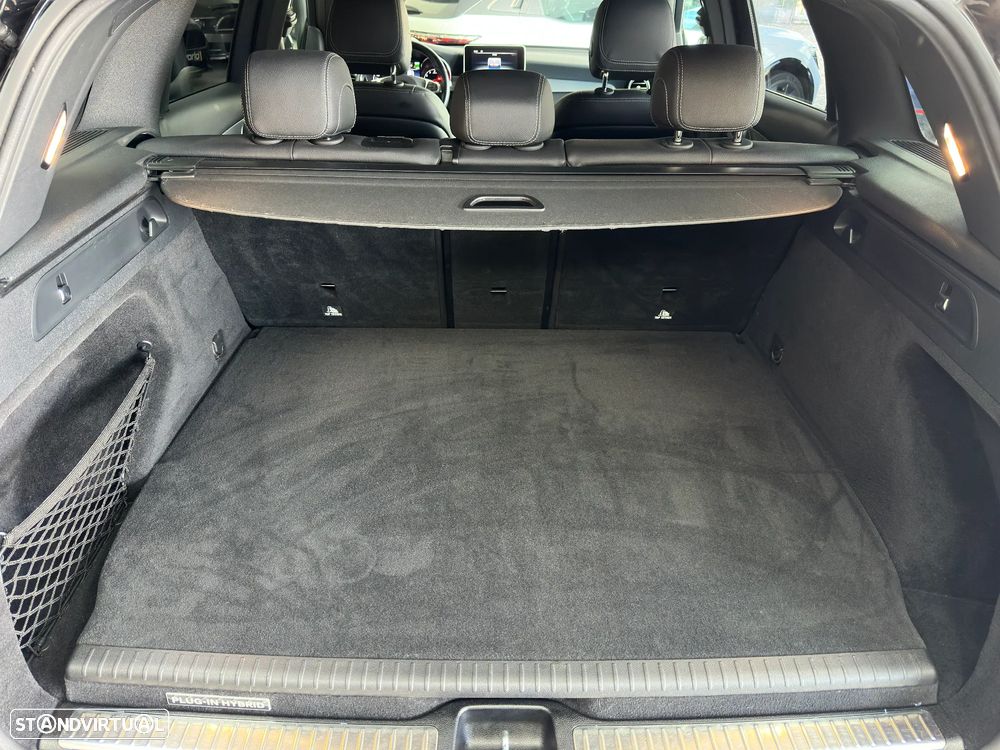 Mercedes-Benz GLC 350 e 4Matic 7G-TRONIC AMG Line - 33