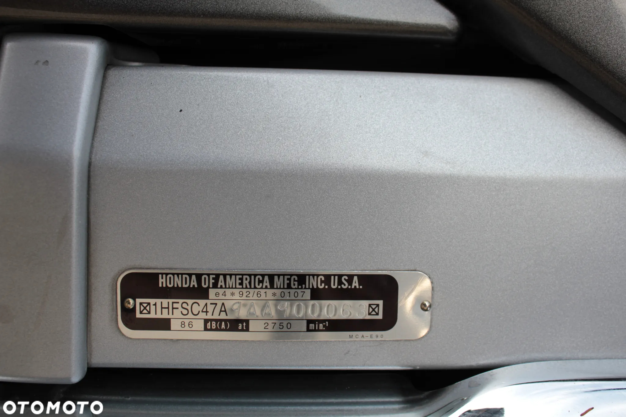 Honda GL - 40