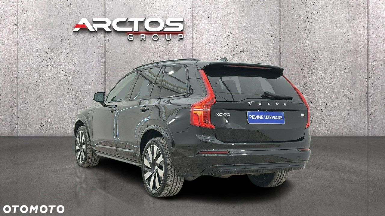 Volvo XC 90 T8 AWD Plug-In Hybrid Ultimate Dark 7os - 3