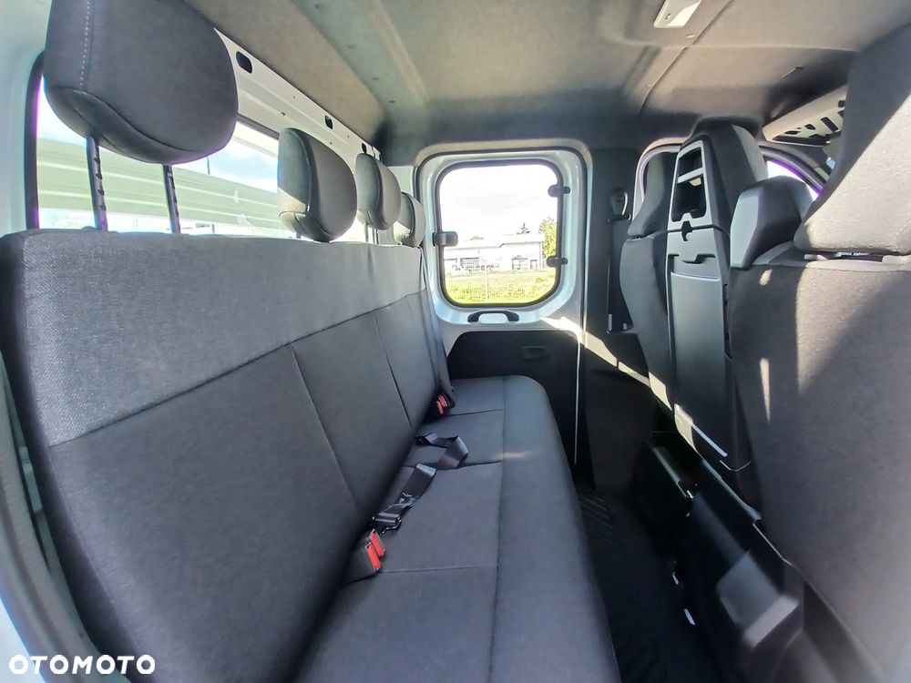 Renault Master podwójna kabina - 15