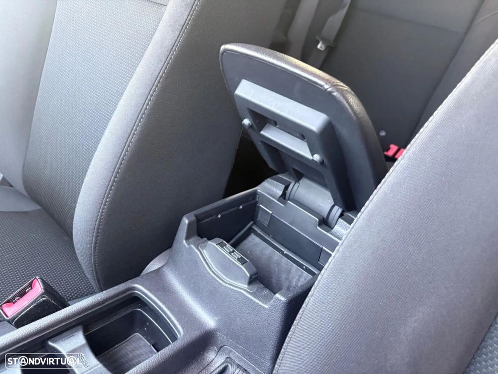 Ford Focus 1.0 EcoBoost S&S COOL&CONNECT DESIGN - 33