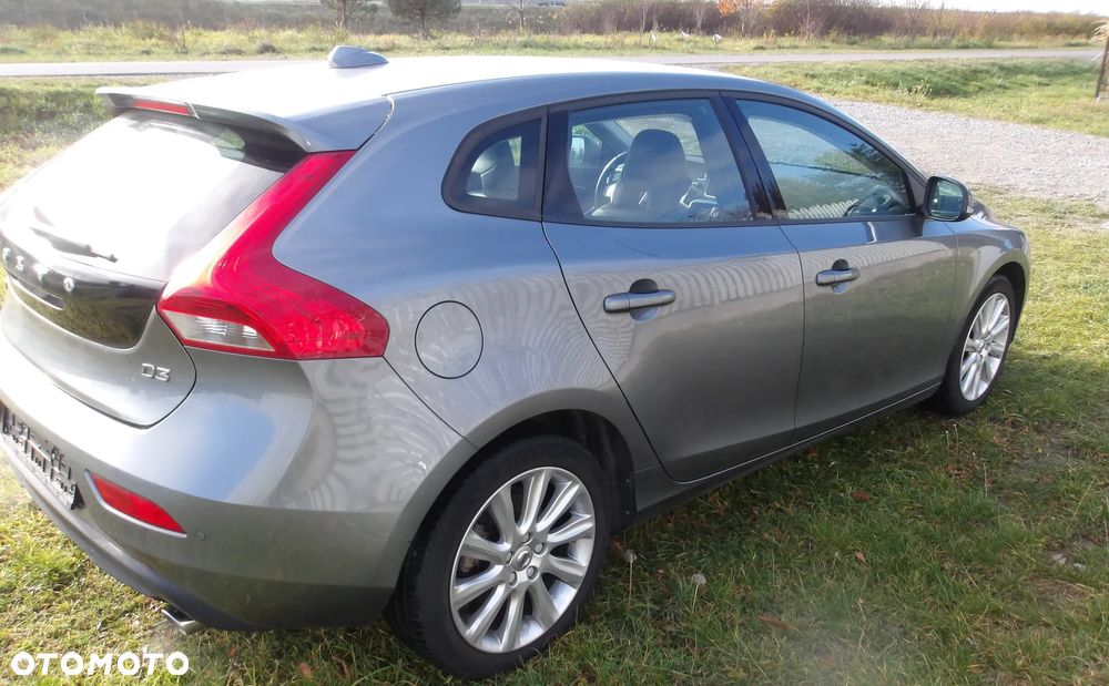 Volvo V40 D3 Kinetic - 3