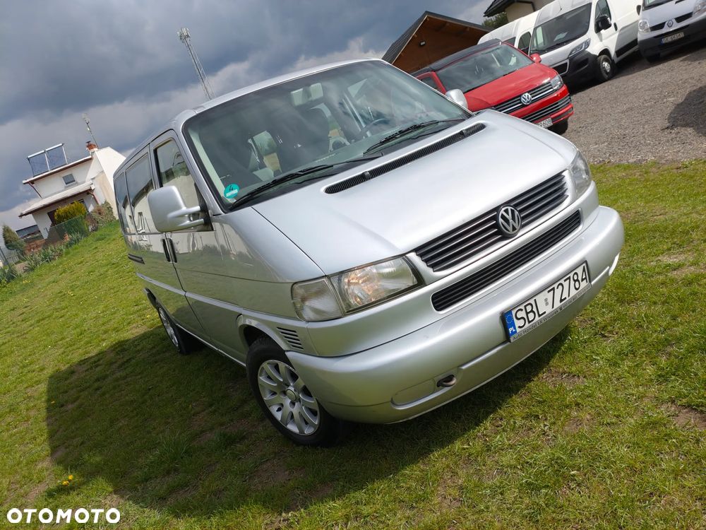 Volkswagen Multivan - 13