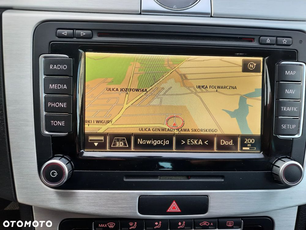 Volkswagen Passat 2.0 TDI DSG BlueMotion Technology Highline - 26