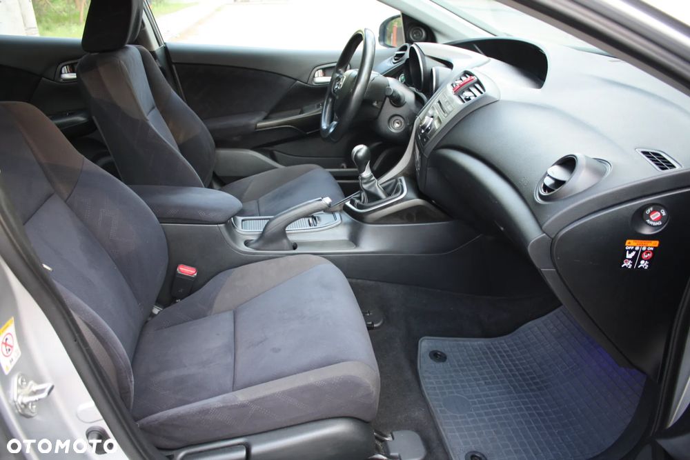Honda Civic 1.8 Sport - 11