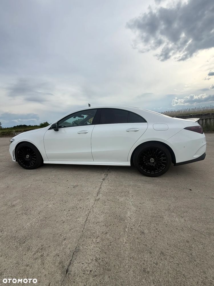 Mercedes-Benz CLA 220 4-Matic AMG Line 7G-DCT - 5