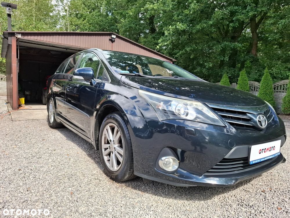Toyota Avensis - 4