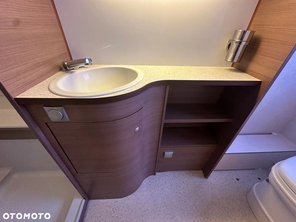 Adria ADIVA 513 LT z ALDE, napędem i przedsionkiem Isabella. - 19