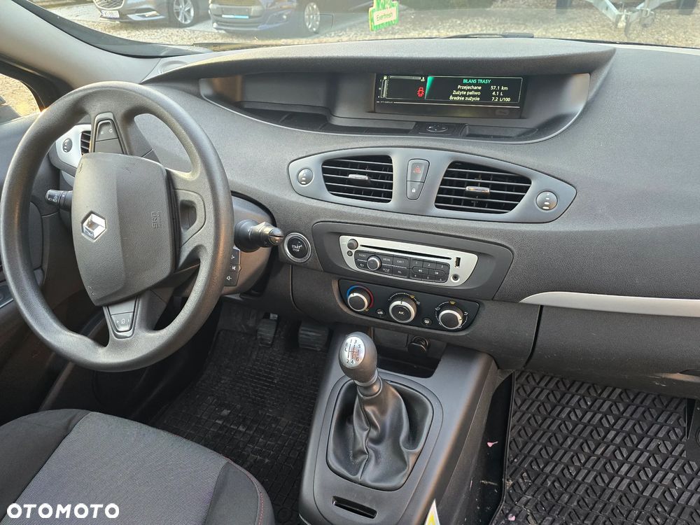 Renault Scenic - 16