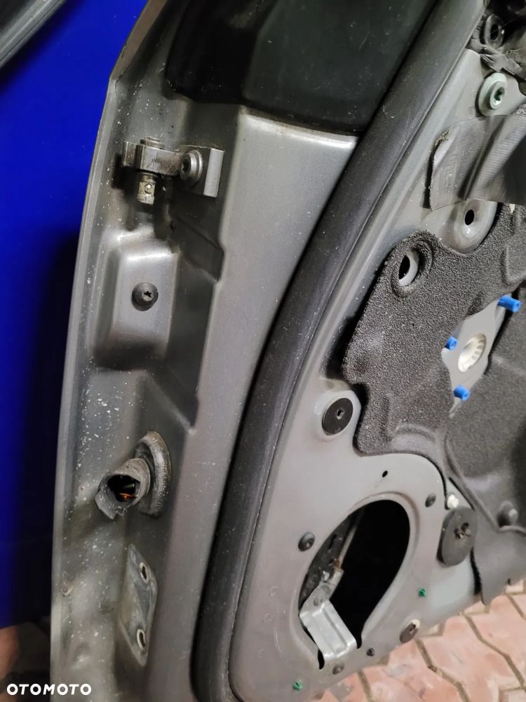 DRZWI PRAWY PRZÓD TYŁ AUDI A4 B7 KOMBI - 14