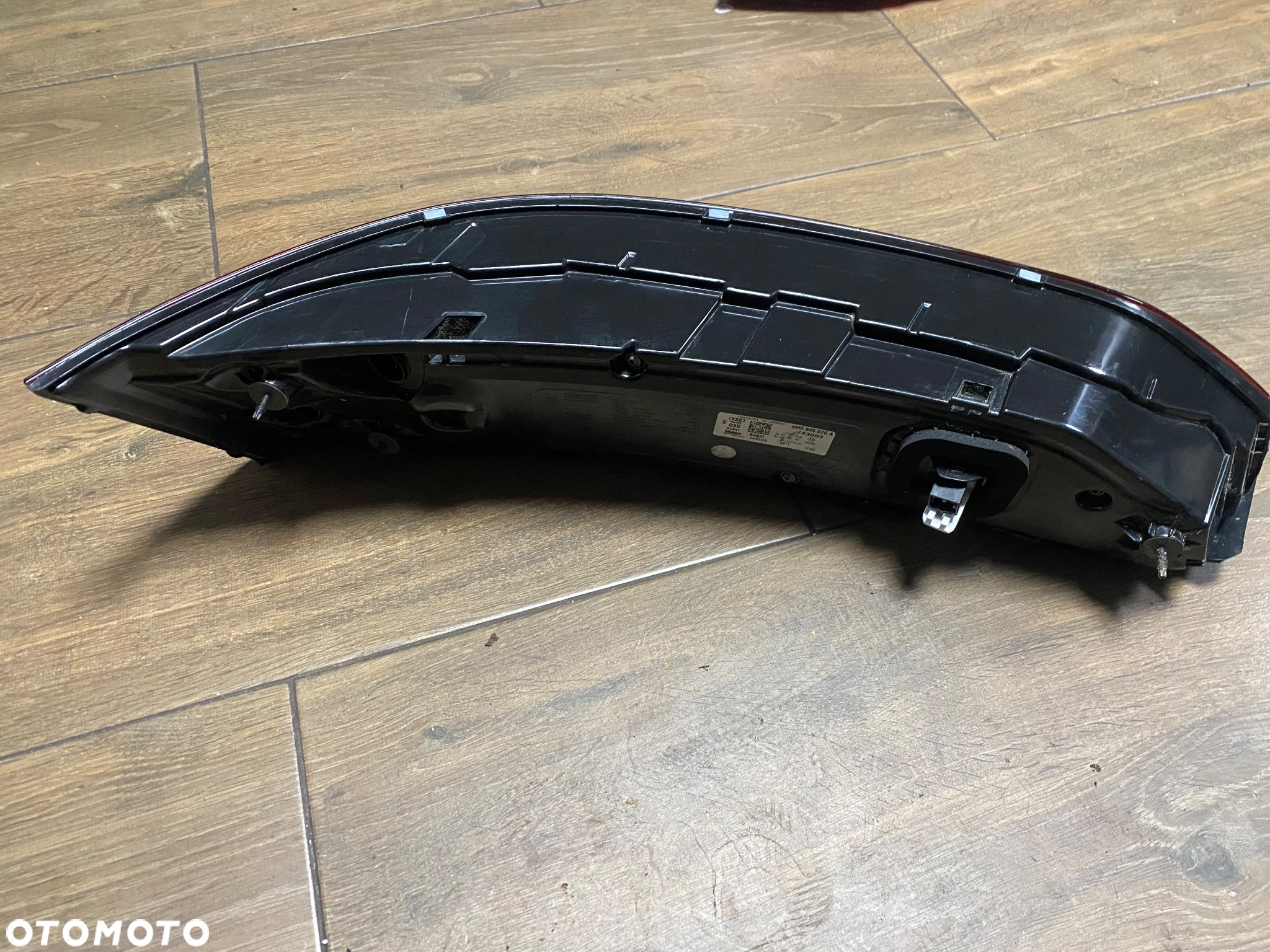 AUDI Q7 4M0 lift LAMPA TYL PRAWA 4M0945076A ORG - 2