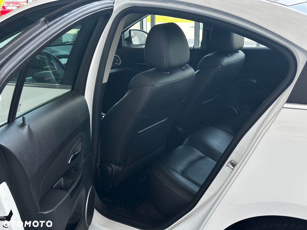 Chevrolet Cruze - 19