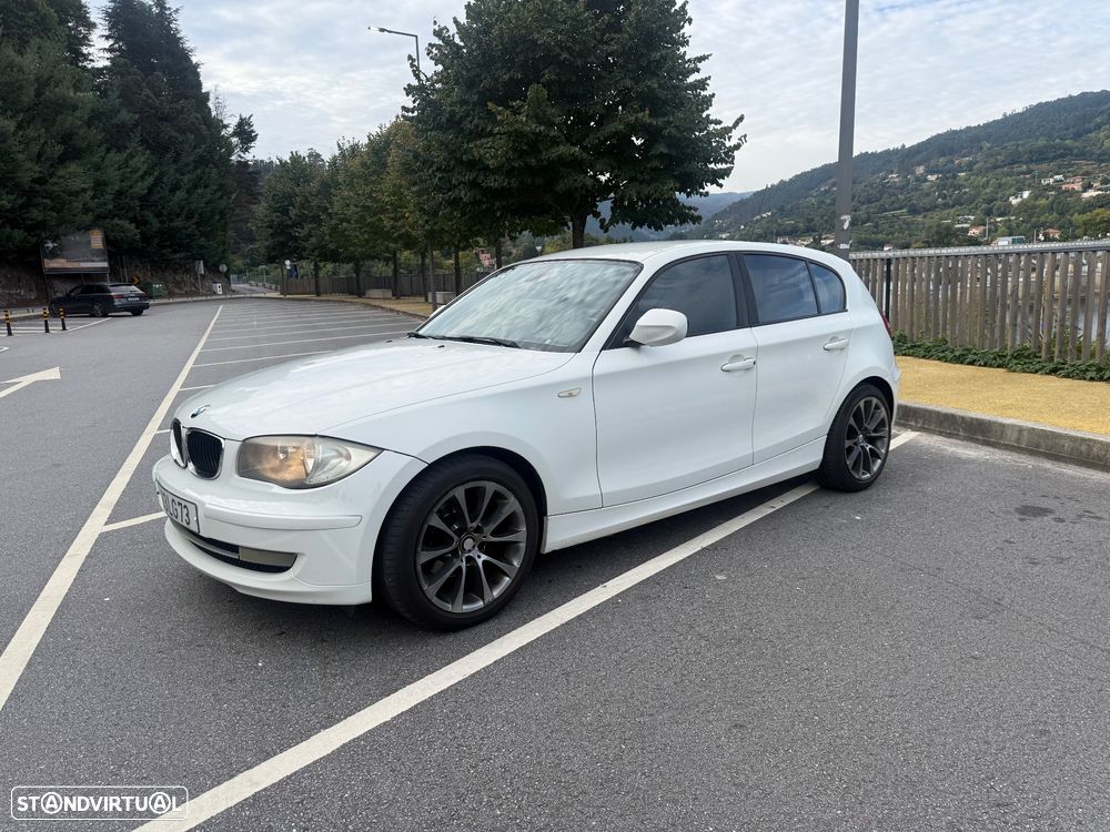 BMW 118 d Line Sport - 3