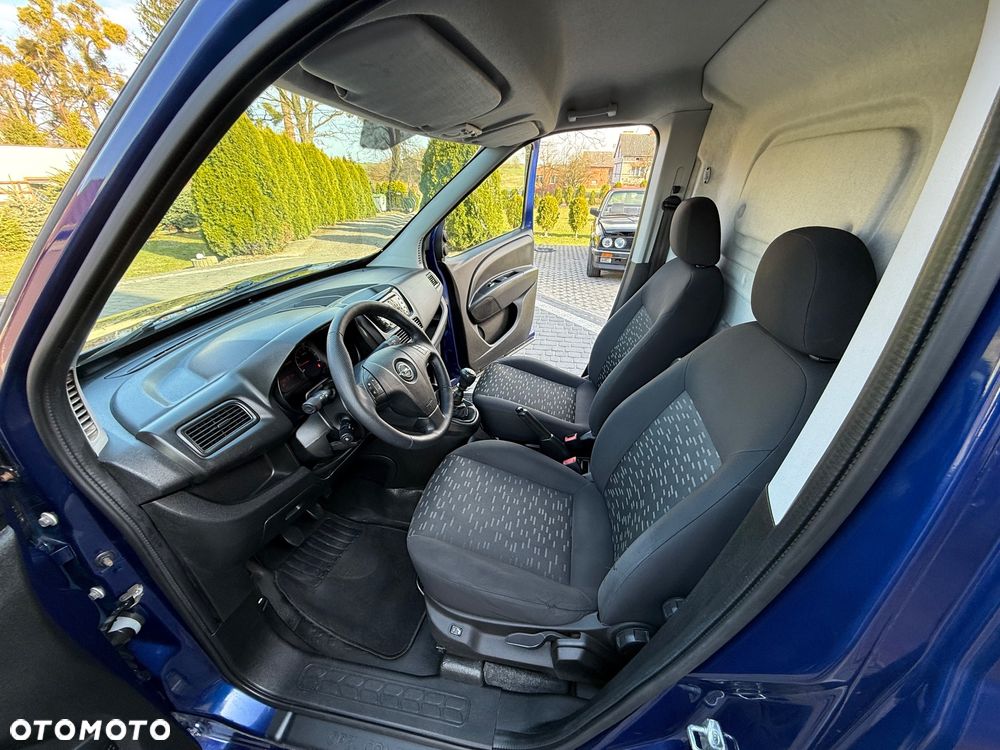 Opel Combo - 21