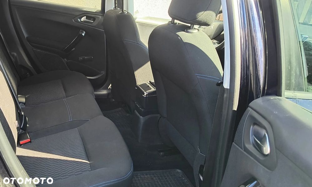 Peugeot 208 1.2 PureTech Style - 8