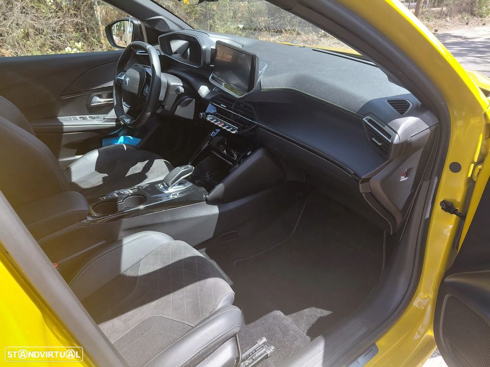 Peugeot e-208 GT Pack - 7