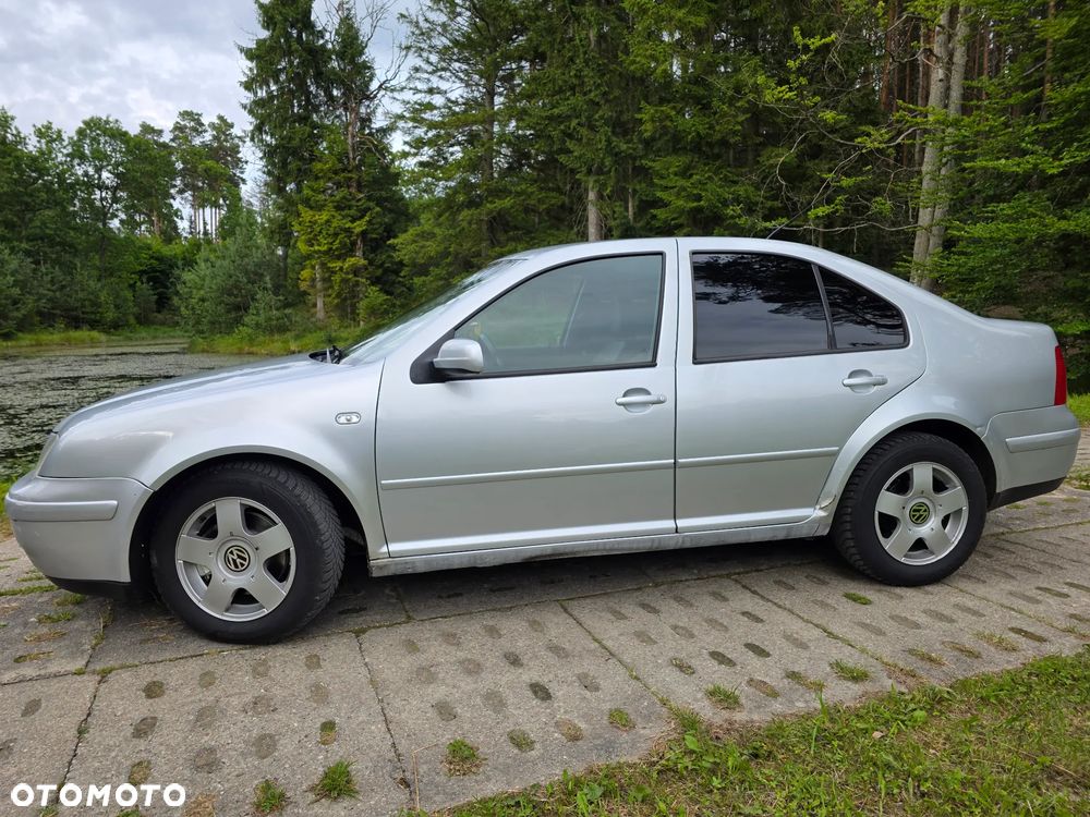 Volkswagen Bora 1.6 Comfortline - 4