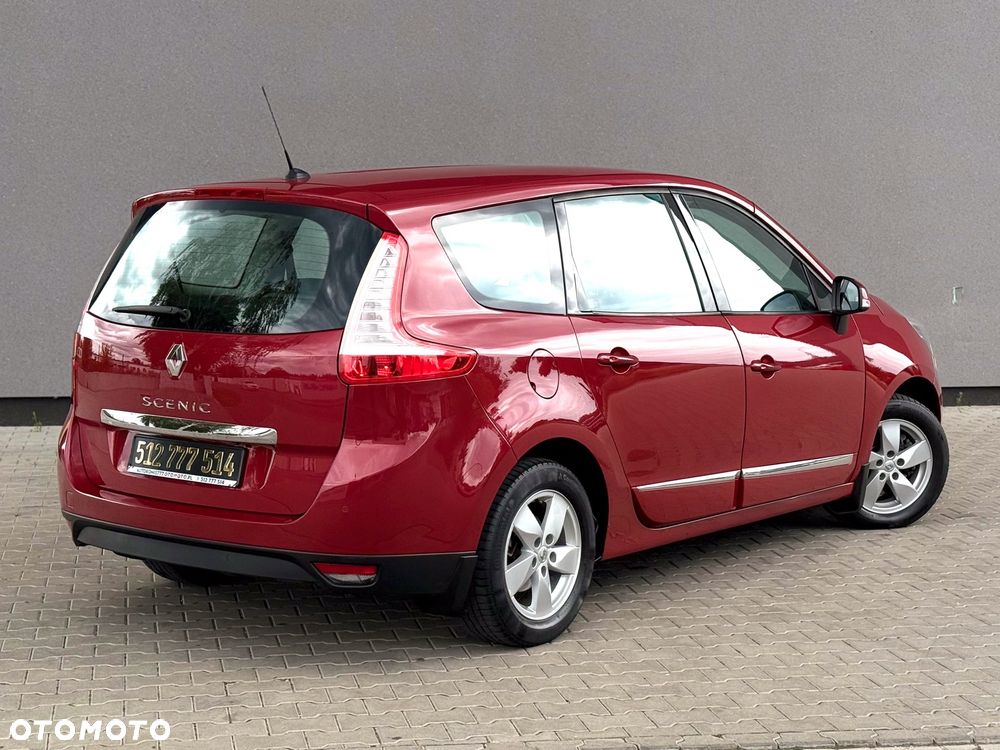 Renault Grand Scenic 2.0 16V 140 CVT Bose Edition - 11
