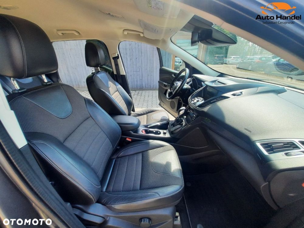 Ford Kuga 2.0 TDCi 4WD Titanium - 29