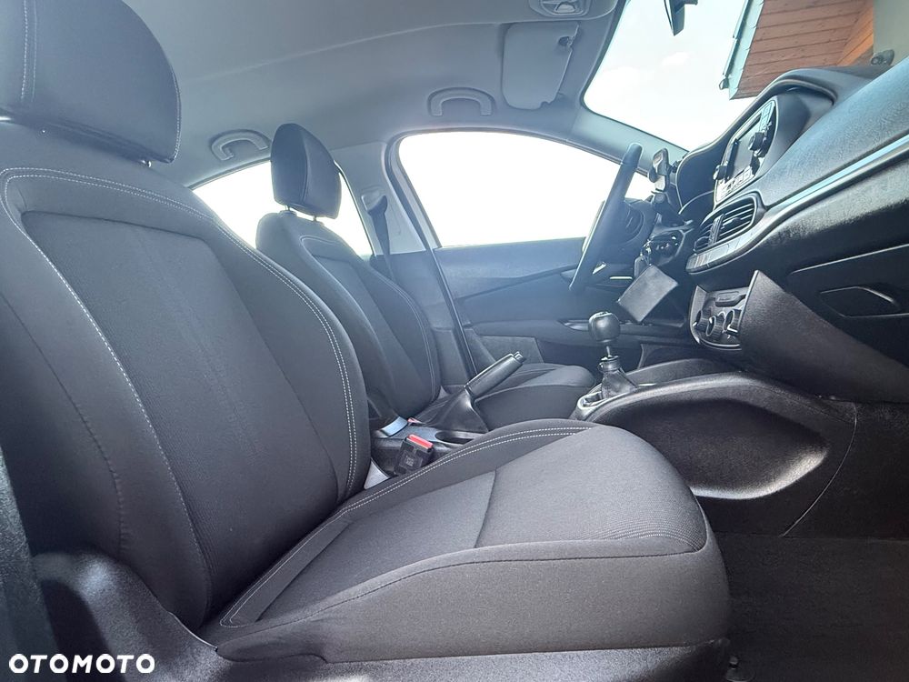 Fiat Tipo 1.4 16V More - 16