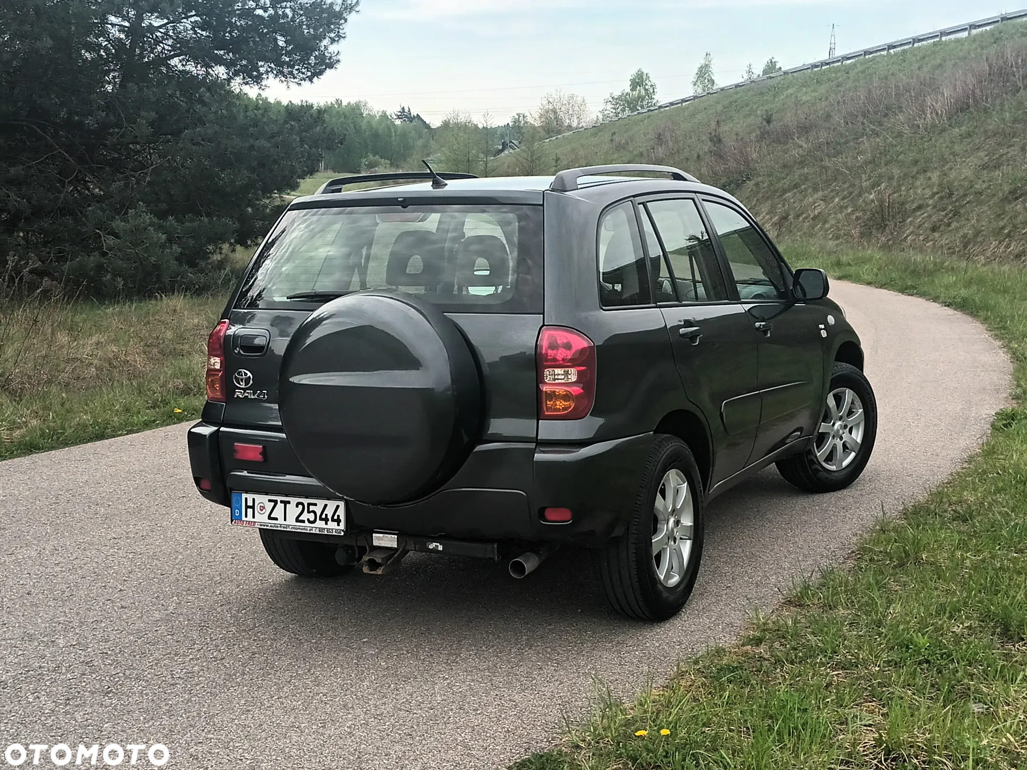 Toyota RAV4 1.8 VVT-i Terra 2WD - 11
