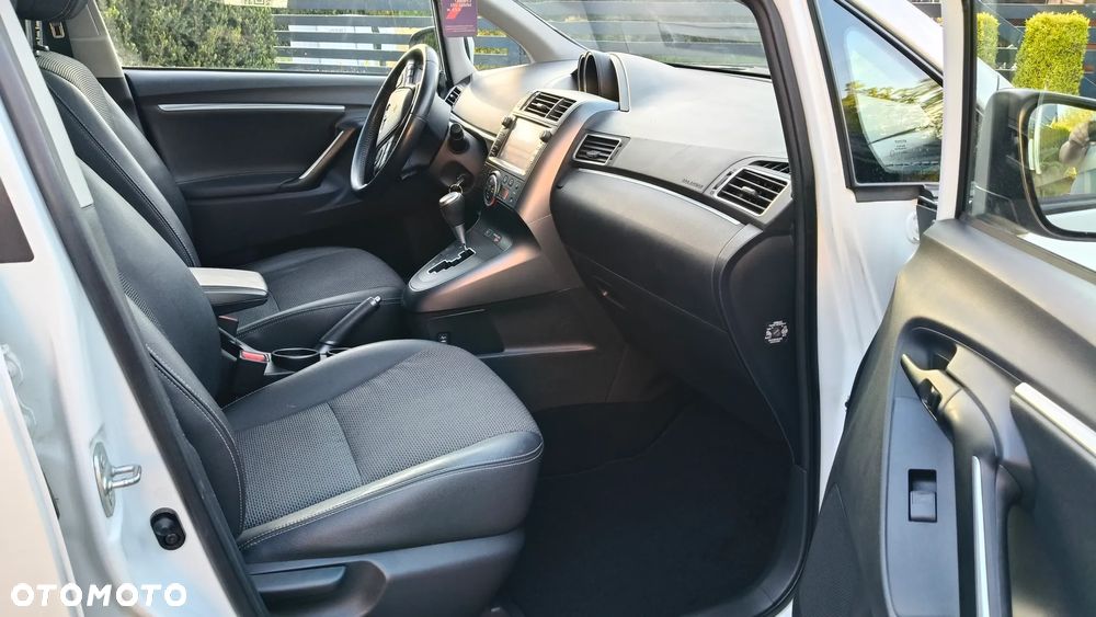 Toyota Verso 1.8 Multidrive Edition - 11