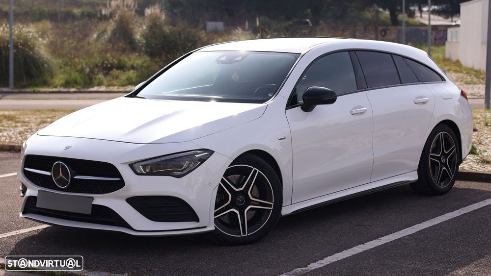 Mercedes-Benz CLA 220 d 8G-DCT AMG Line - 2