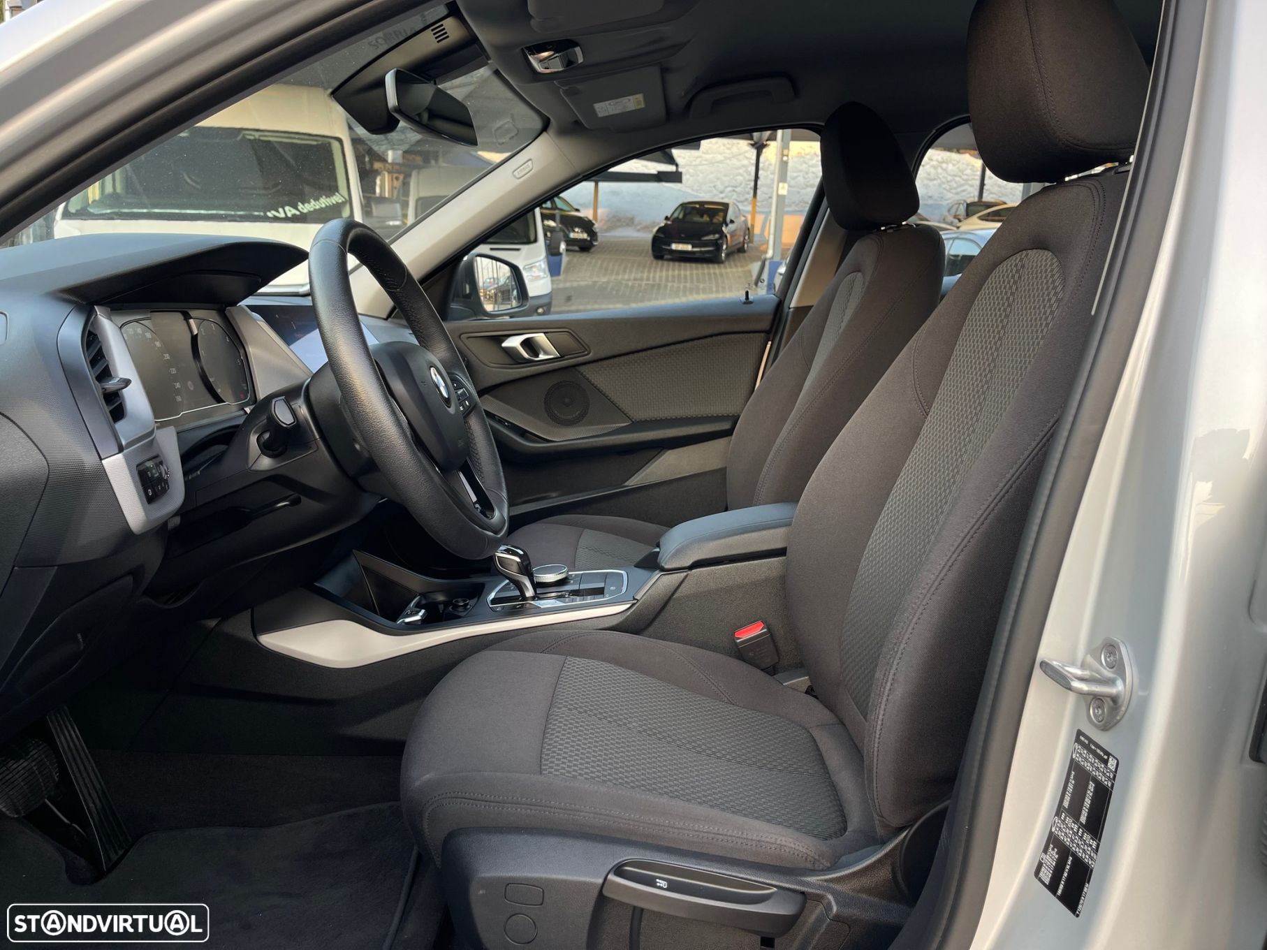 BMW 116 d Corporate Edition Auto - 29