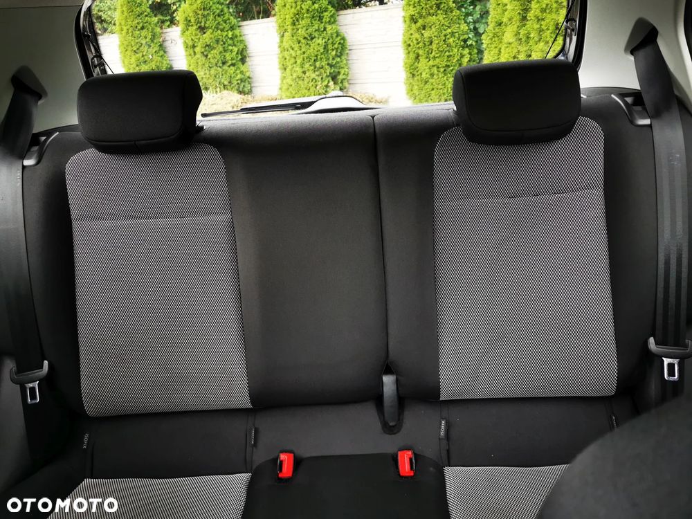 Seat Mii 1.0 Ecomotive by Cosmopolitan - 16