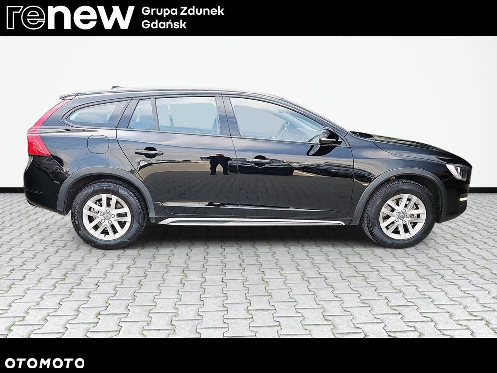 Volvo V60 Cross Country - 5