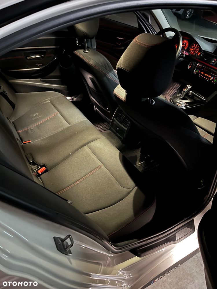 BMW Seria 3 318d Sport Line - 13