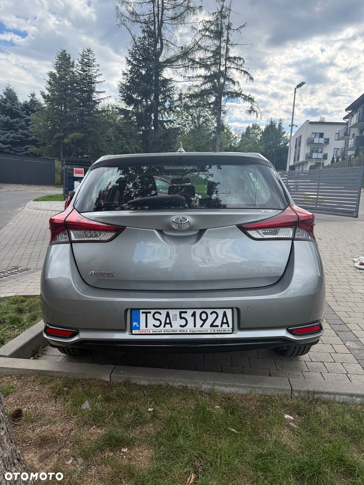 Toyota Auris 1.33 VVT-i Active - 4