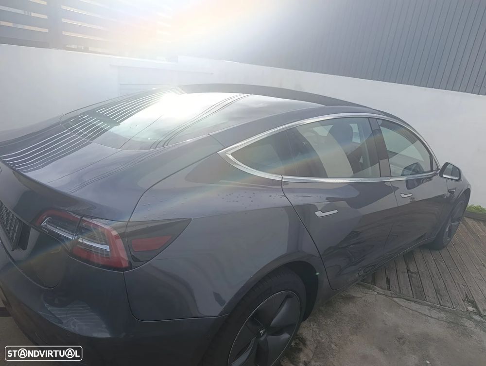 Tesla Model 3 Standard Range Plus RWD - 4