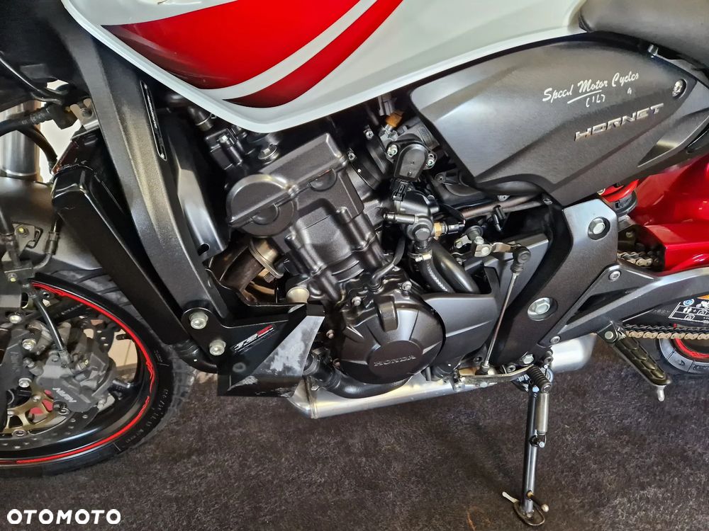 Honda Hornet - 20