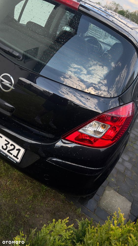 Opel Corsa - 8