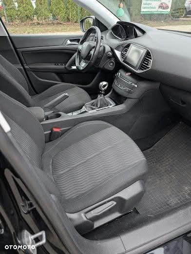 Peugeot 308 2014 photo 3