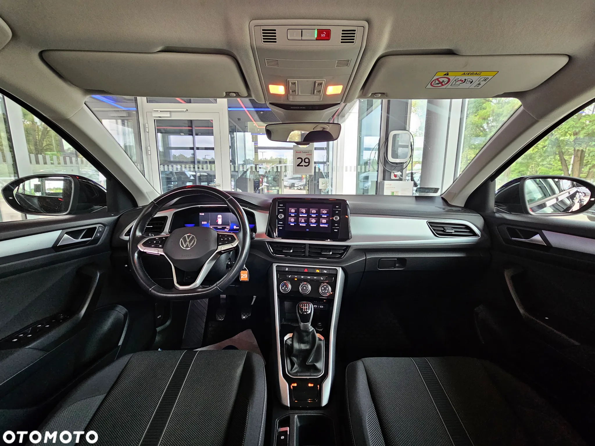 Volkswagen T-Roc - 22