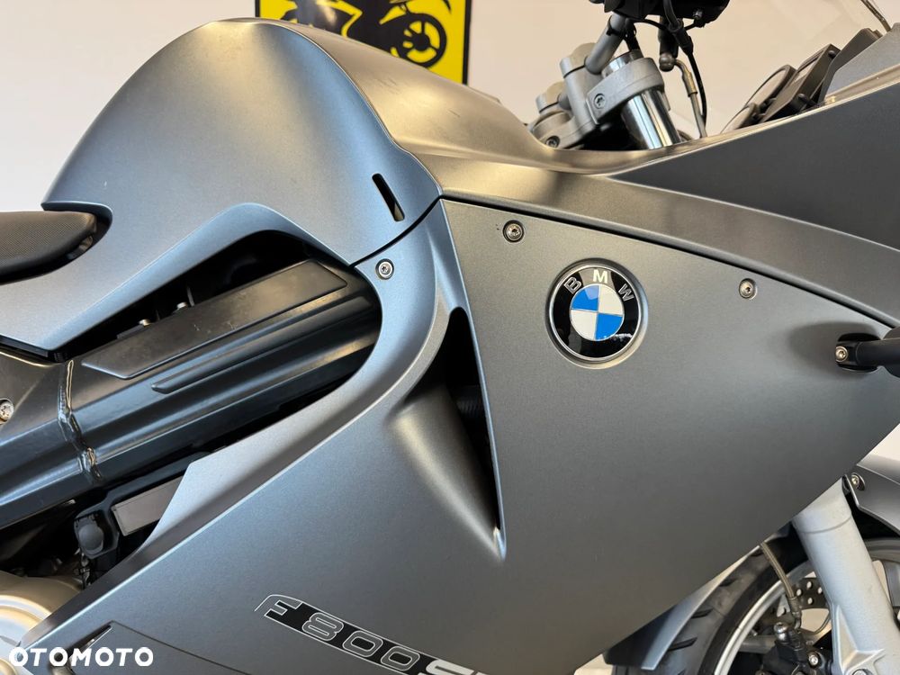BMW F - 12