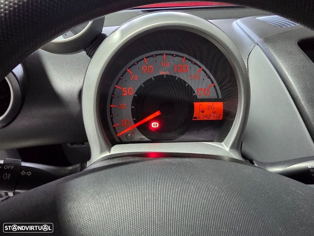 Peugeot 107 1.0 Trendy 2 Tronic - 7