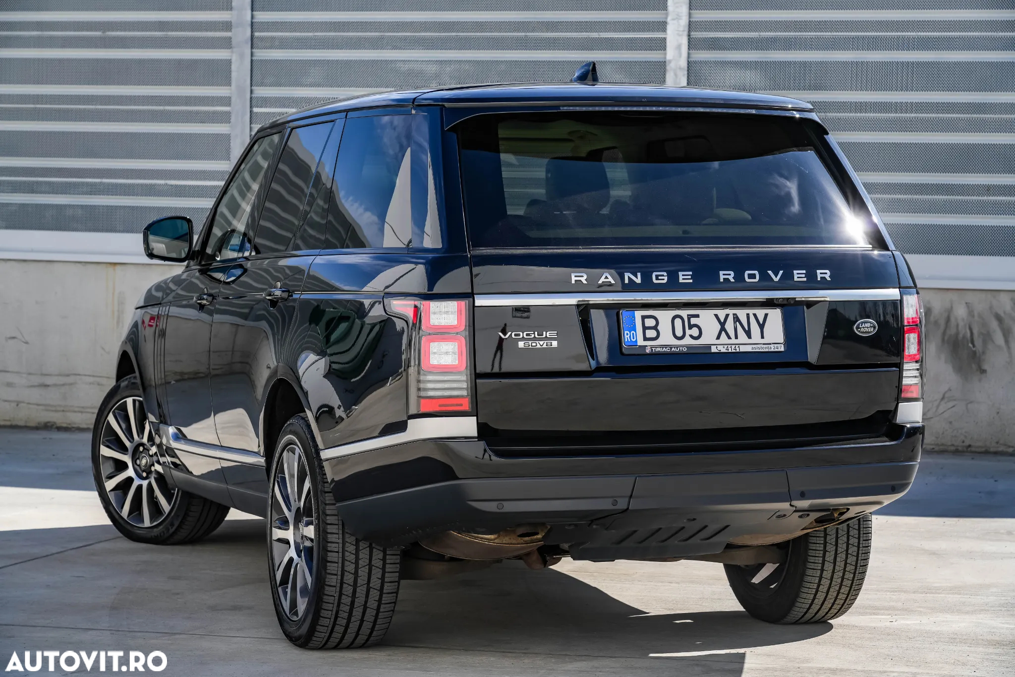 Land Rover Range Rover 4.4 I SDV8 Vogue - 6