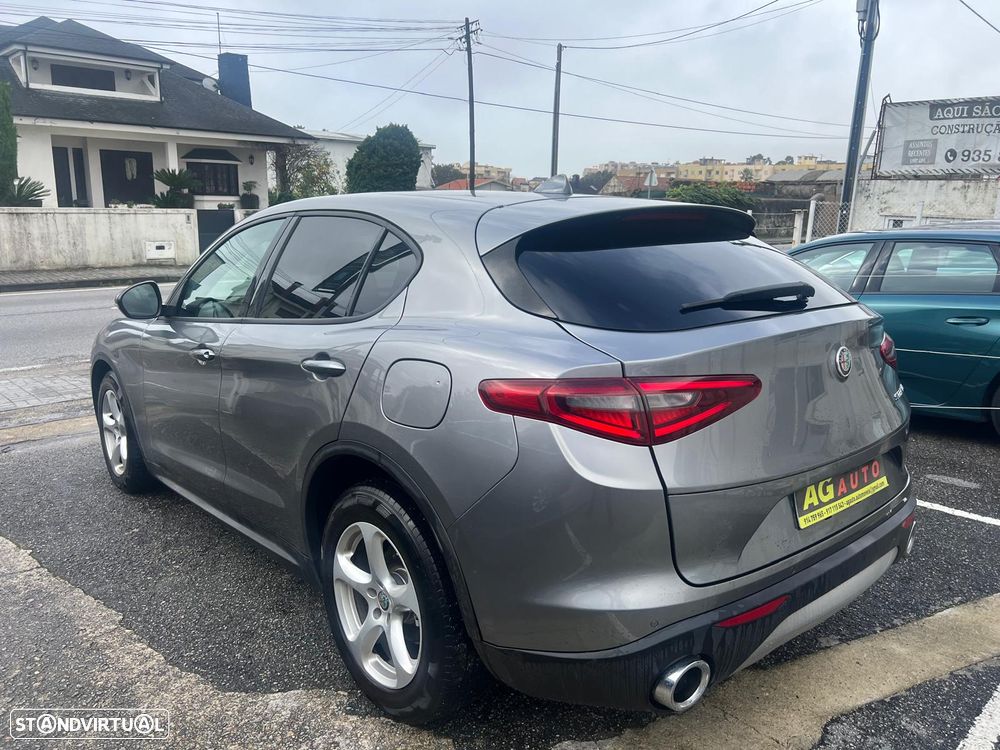 Alfa Romeo Stelvio 2.2 16V AT8 Super - 4