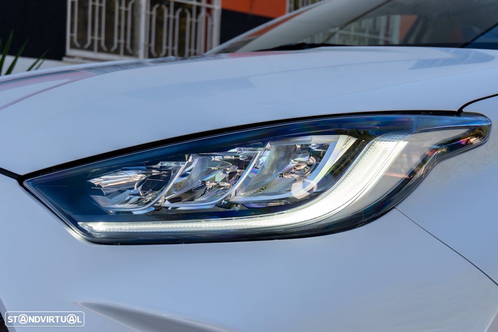 Toyota Yaris 1.5 HDF Luxury - 5