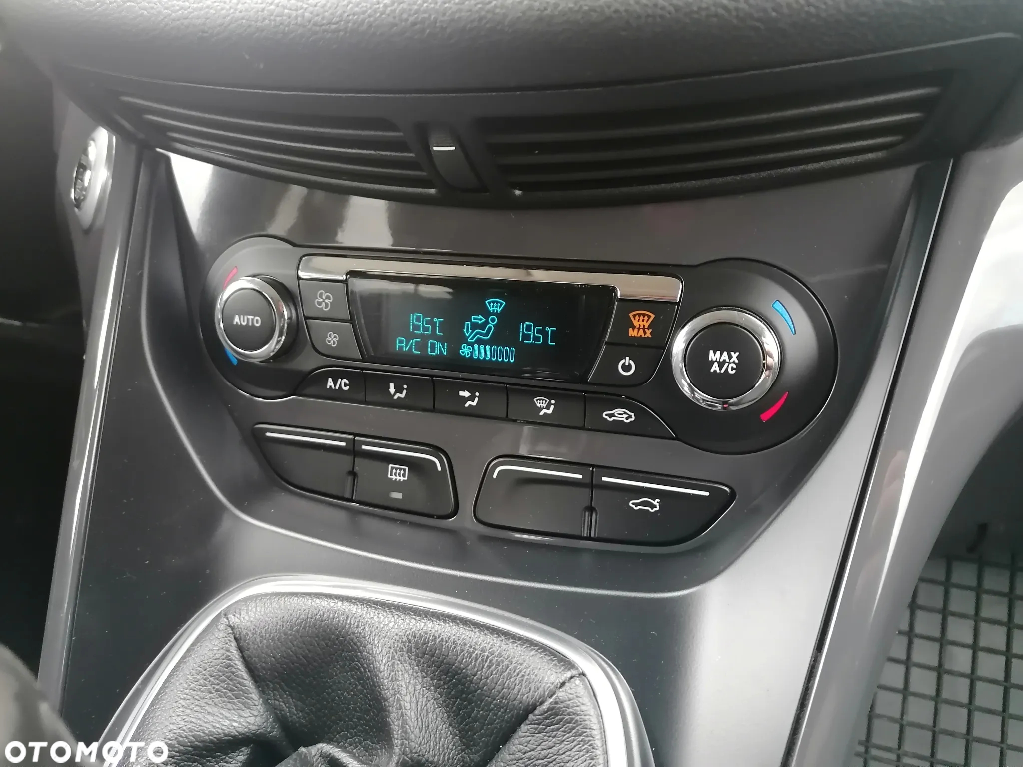 Ford Kuga 2.0 TDCi 4WD Titanium - 20