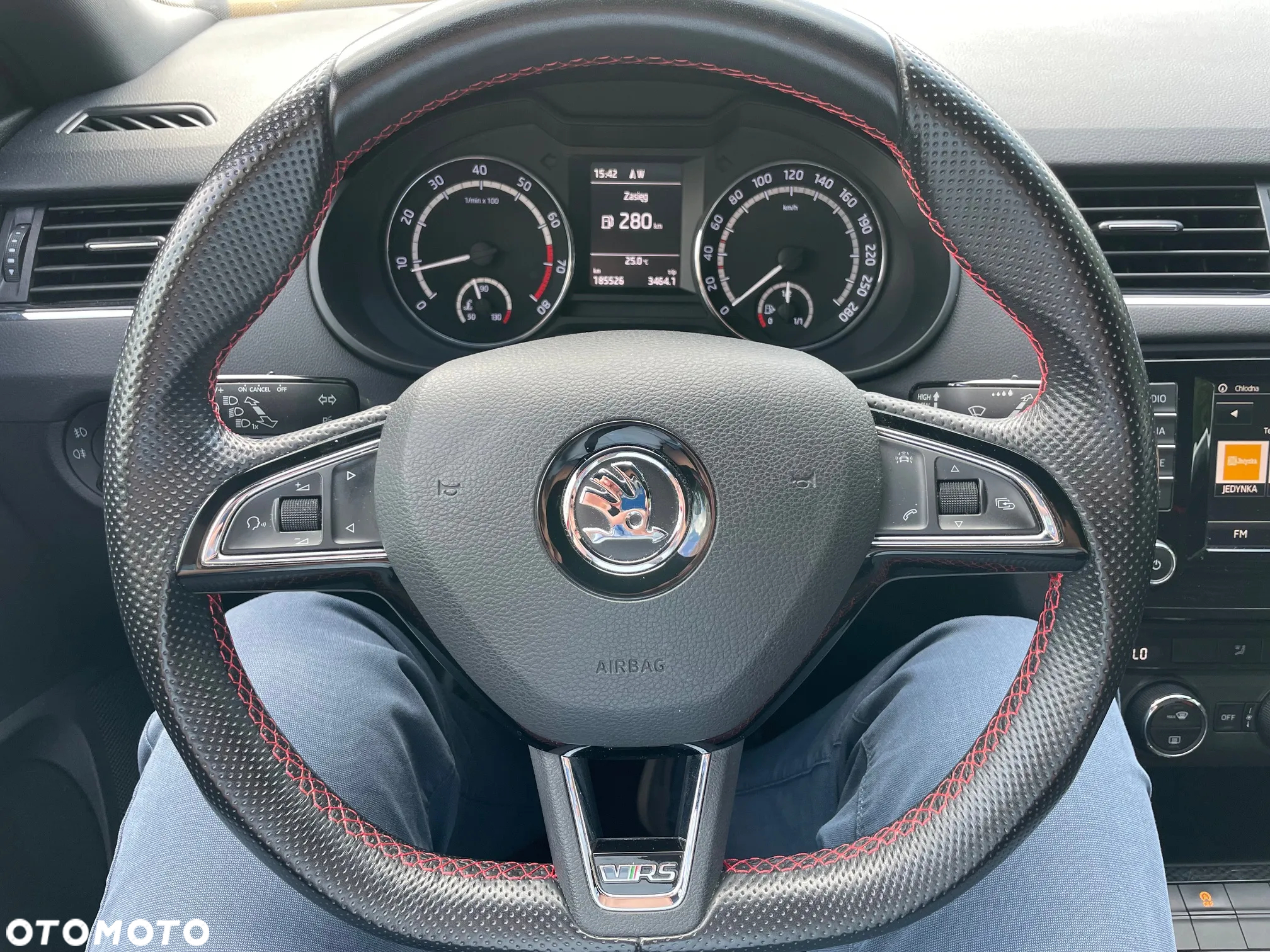 Skoda Octavia 2.0 TSI RS - 8