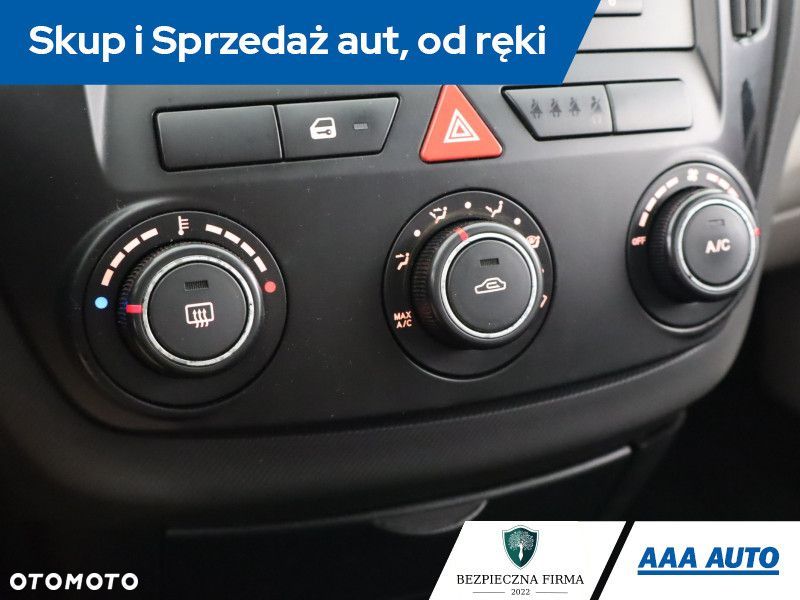 Kia Ceed - 15