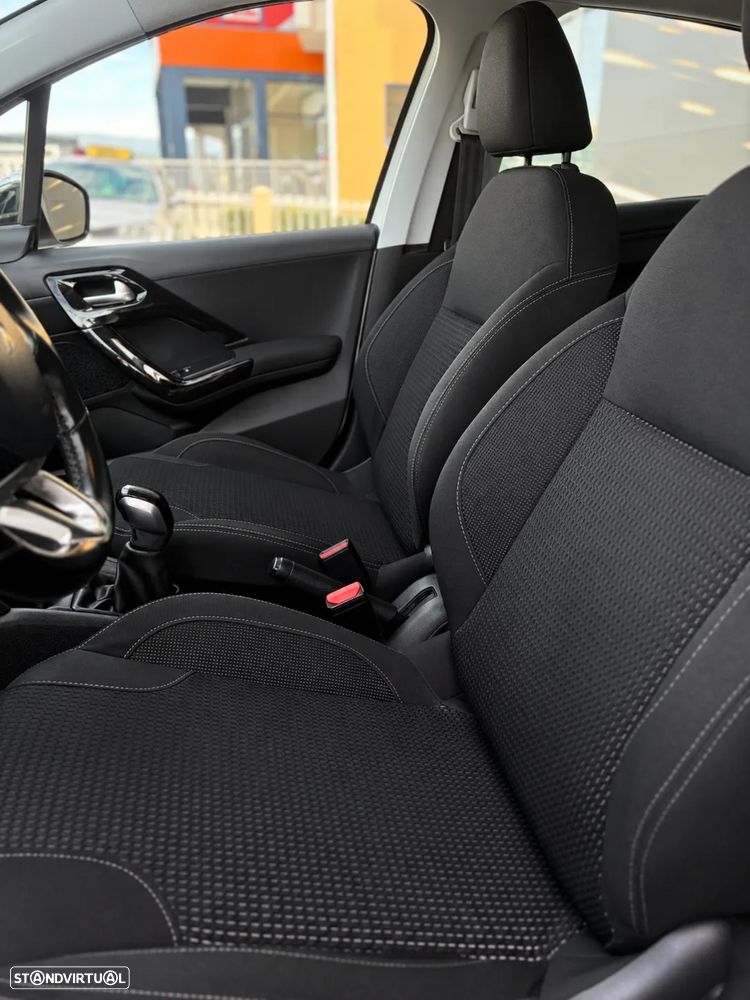 Peugeot 208 1.6 BlueHDi Allure - 13