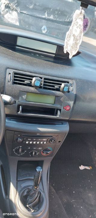 Citroen C4 1,6 hdi alternator - 8