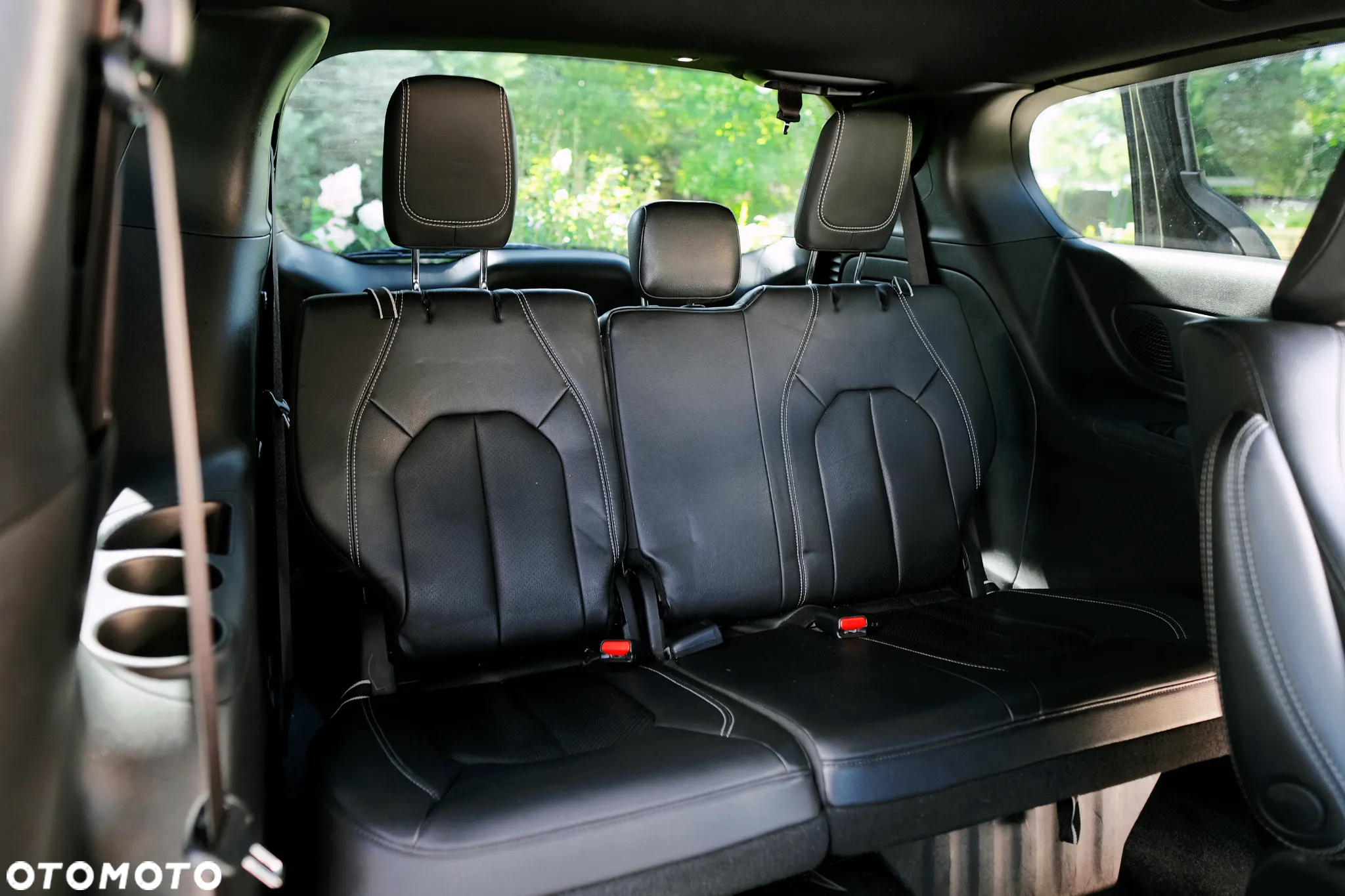 Chrysler Pacifica - 20