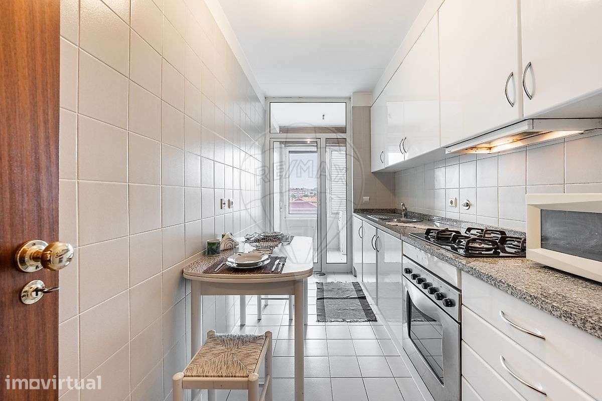 Apartamento T2 na zona de Monte Burgos, em Matosinhos! - Grande imagem: 4/26